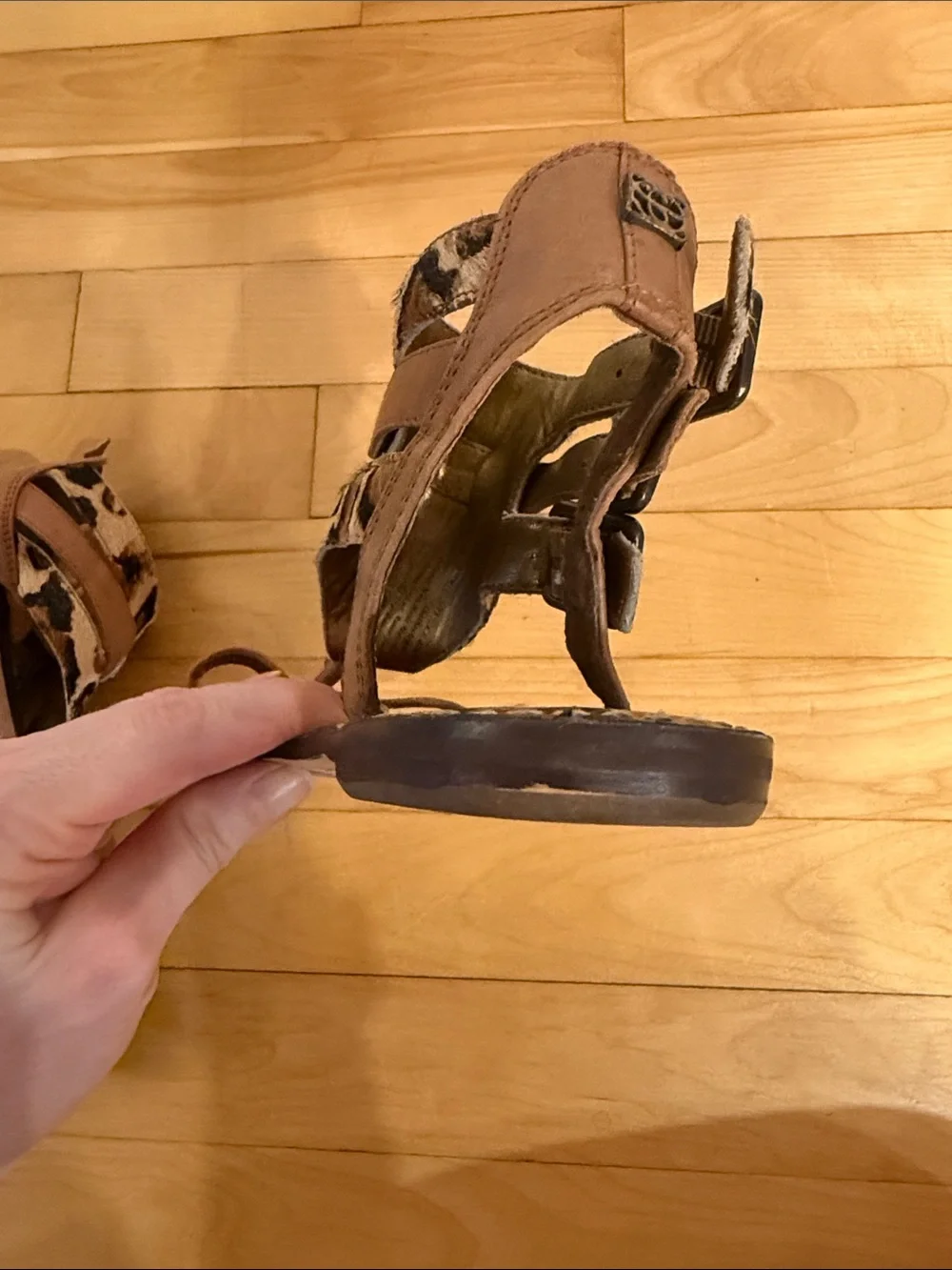 Sam Edelman Leopard Print Brown and Cream Toe-Ring Ankle Strap Sandals - Picture 12 of 15